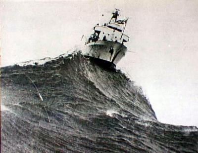 ship rough wave